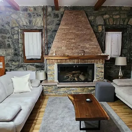 Villa E Arberit Boge